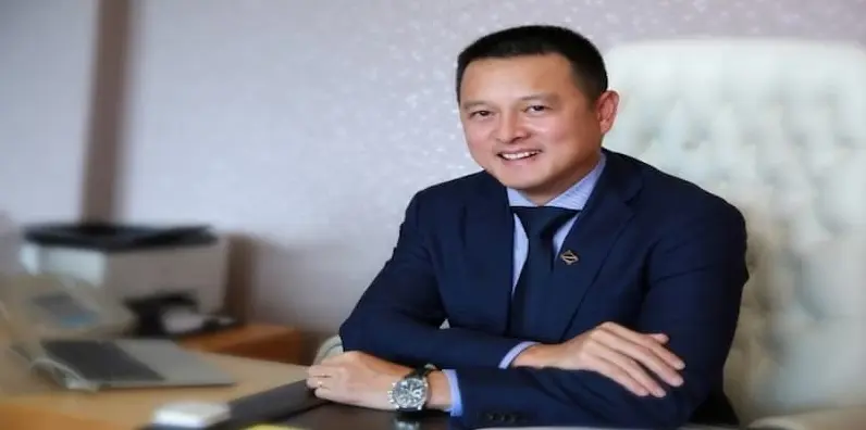 Doanh nhân Lê Viết Lam trong một sự kiện