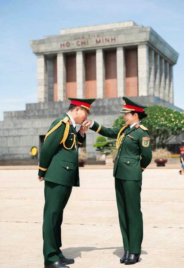 hình ảnh chú bộ đội 9