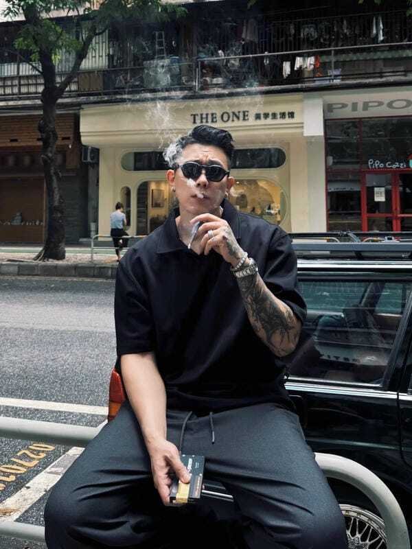 hình ảnh hút thuốc ngầu nam 26