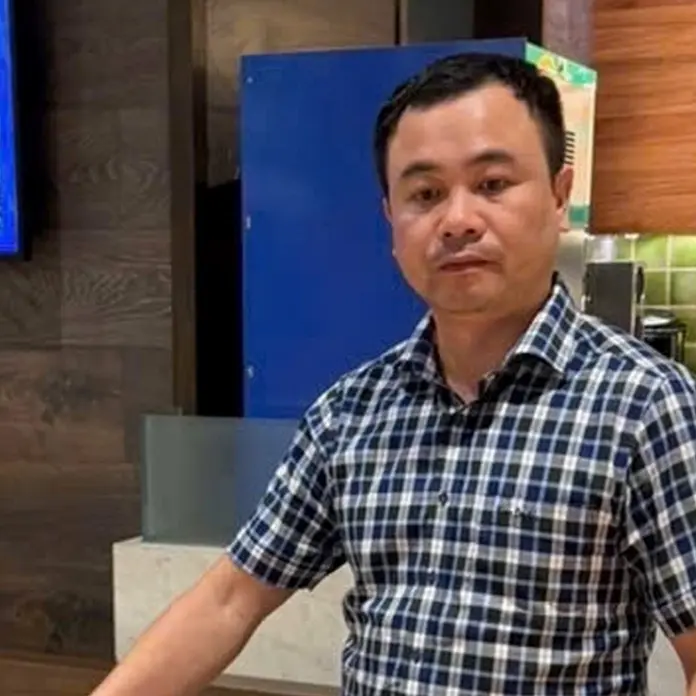 Hình ảnh Lê Sỹ Cường trong một buổi họp chiến lược