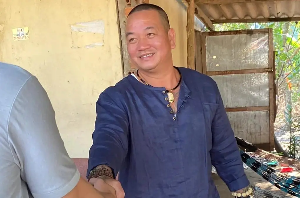 Hình ảnh liên quan đến giới giang hồ