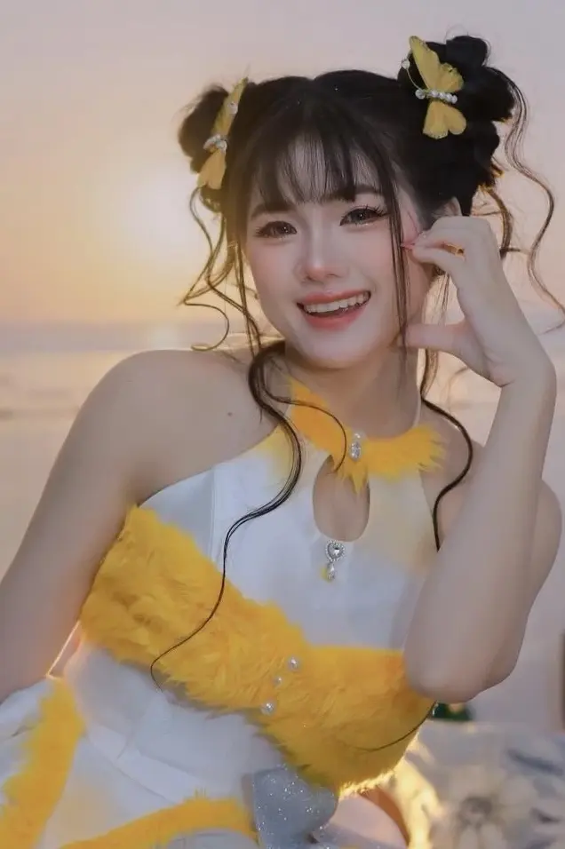 Hình ảnh thời trang của Dương Ái Vy