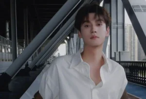 ien-hu-ninh-la-ai-he-lo-danh-tinh-va-su-nghiep-gay-chan-ong-_246