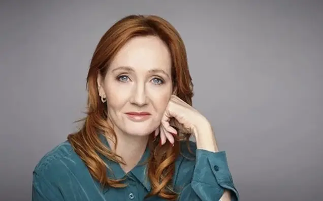J.K. Rowling khi còn trẻ