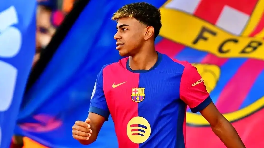 Lamine Yamal đang thi đấu cho Barcelona
