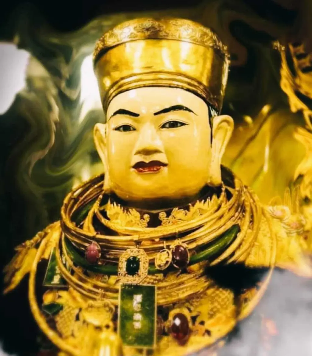 Lễ vật dâng cúng Ông Hoàng Bảy