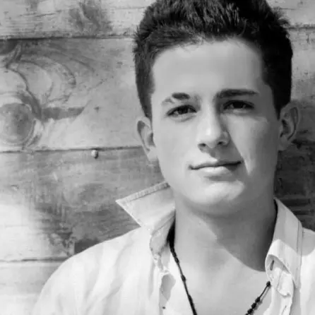 Wiz Khalifa và Charlie Puth trong buổi thu âm See You Again