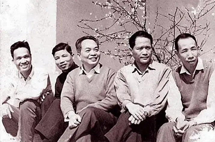 Đại tướng Võ Nguyên Giáp và phu nhân Đặng Thị Bích