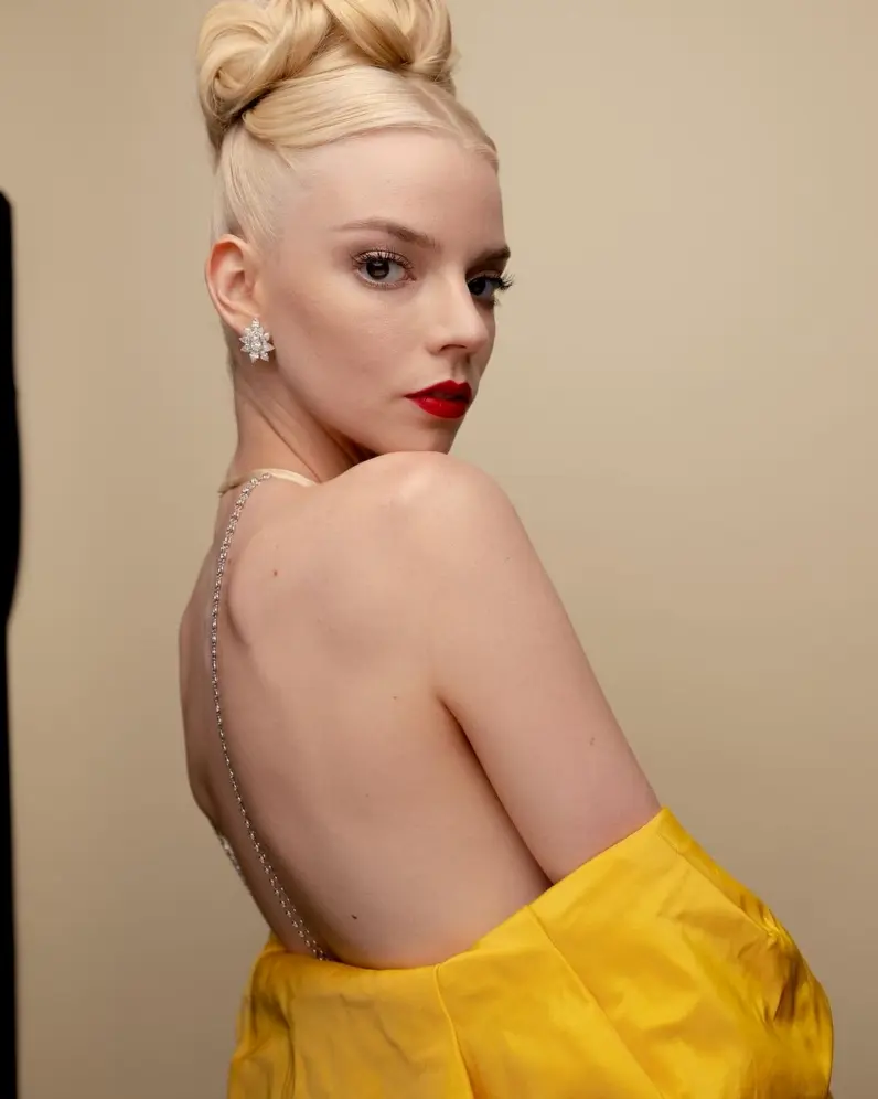 Anya Taylor-Joy là đại sứ toàn cầu của Dior