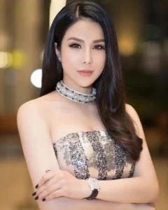 diep-lam-anh-la-ai-he-lo-hanh-trinh-su-nghiep-ay-bien-ong_396