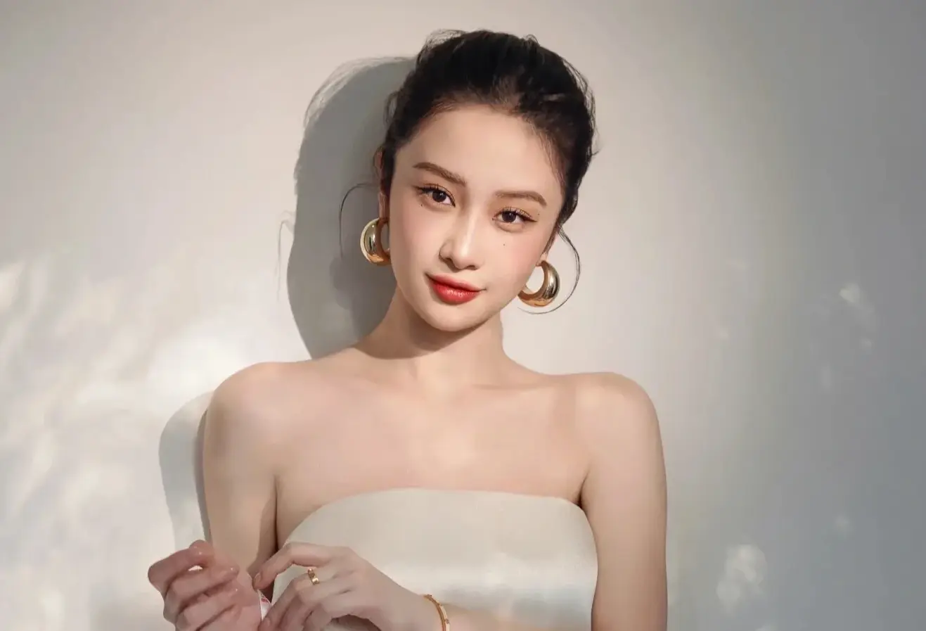 Jun Vũ trong phim Gái Già Lắm Chiêu