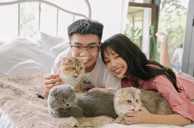 Linh Ngọc Đàm trong một buổi chụp hình