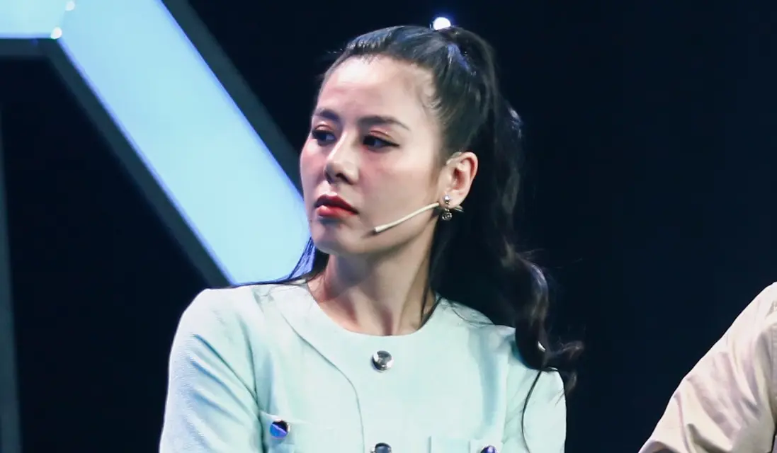 Nam Thư khoe vẻ quyến rũ