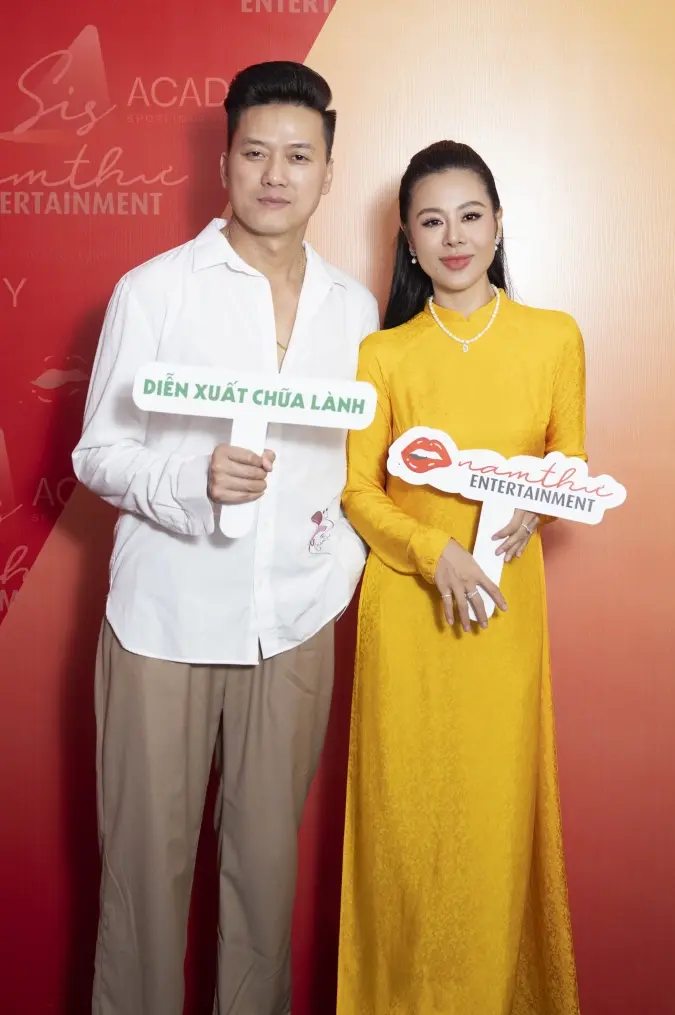 Nam Thư và Quách Ngọc Tuyên thân thiết