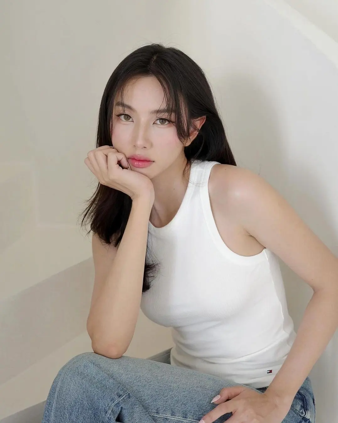 Nguyễn Thúc Thùy Tiên rạng rỡ trong một sự kiện