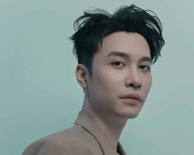 Phạm Anh Duy trong một sự kiện doanh nghiệp