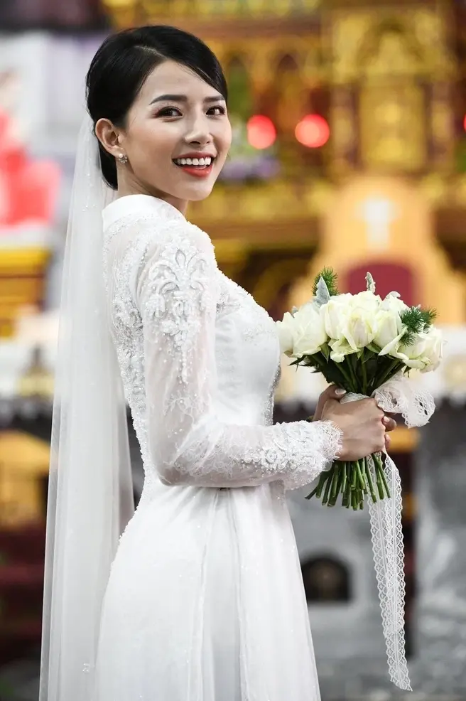 Phan Mạnh Quỳnh và Huỳnh Trang hạnh phúc bên nhau
