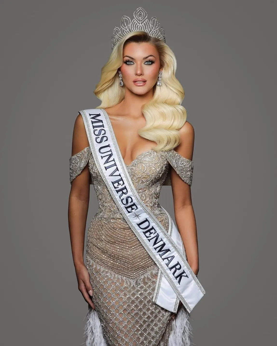 Tân Hoa hậu Miss Universe 2024