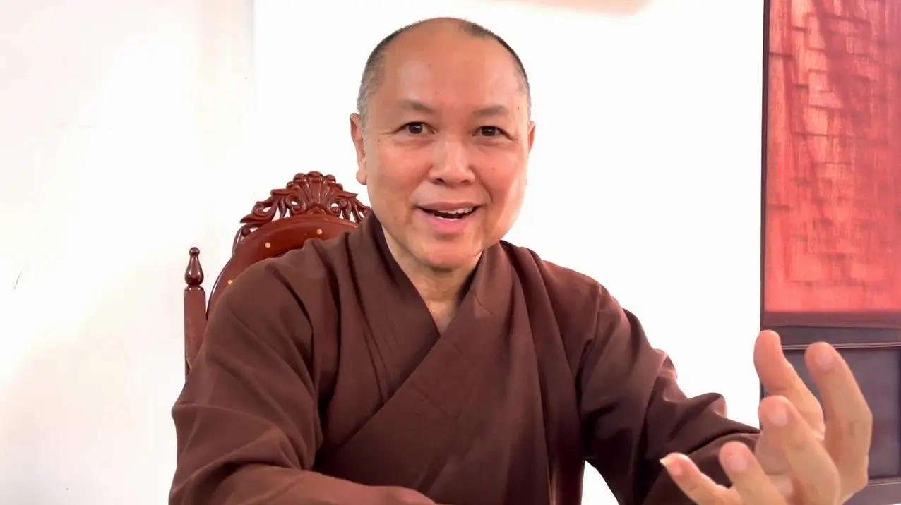 Thượng tọa Thích Chơn Quang thuyết giảng